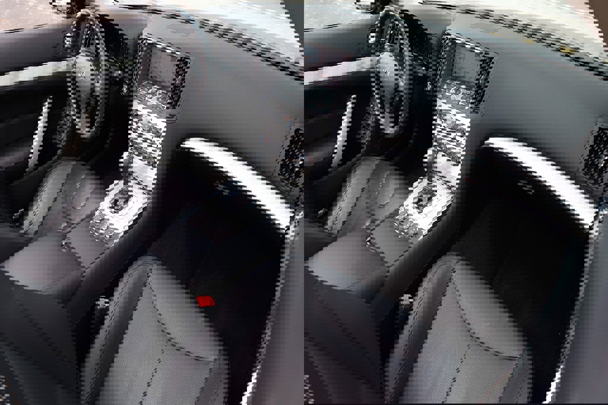 Used 2014 INFINITI Q60 Convertible w/ Premium Package image 21