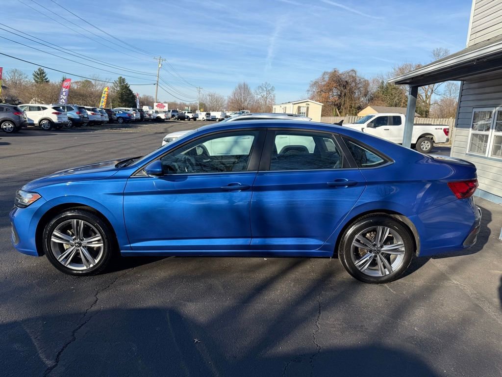 Used 2024 Volkswagen Jetta SE image 7