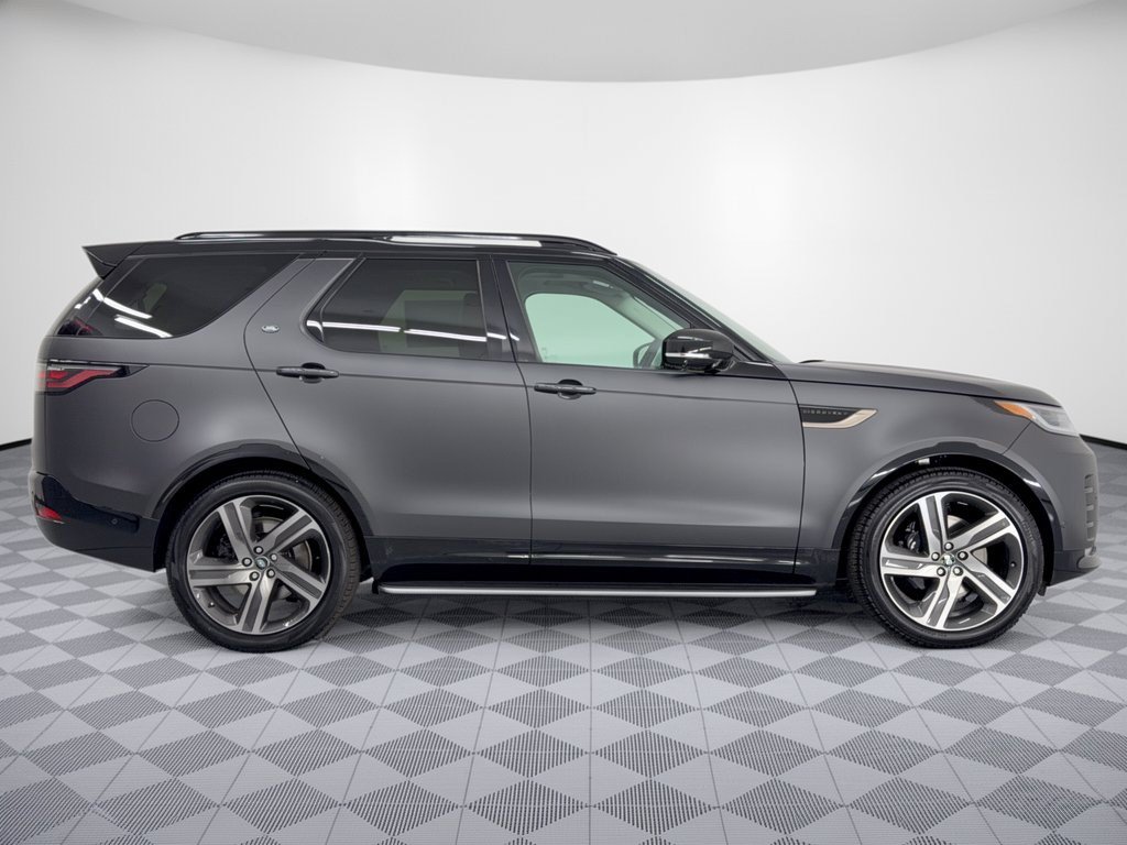 New 2026 Land Rover Discovery Limited Edition AWD/4WD image 8