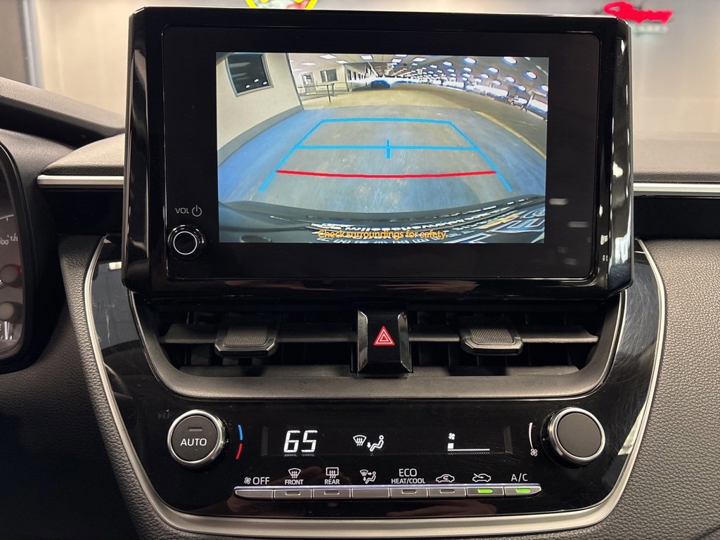 Used 2025 Toyota Corolla LE image 30