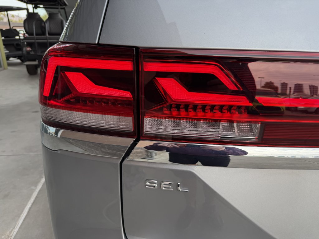 Used 2024 Volkswagen Atlas SEL AWD/4WD image 14