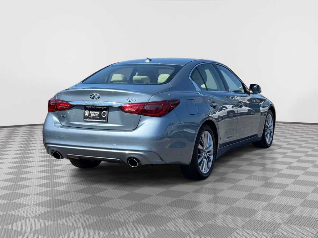 Used 2019 INFINITI Q50 Luxe w/ Essential Package (3.0T Luxe) AWD/4WD image 4