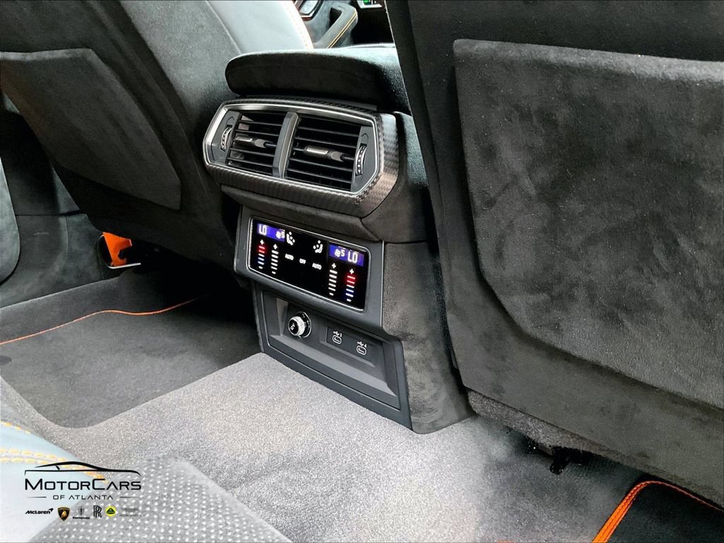 Used 2023 Lamborghini Urus Performante AWD/4WD image 27