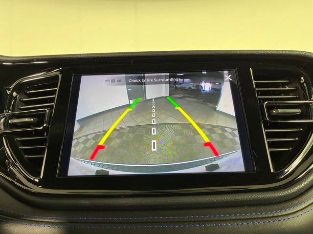 Used 2022 Dodge Durango R/T w/ Tow 'N Go Package AWD/4WD image 33