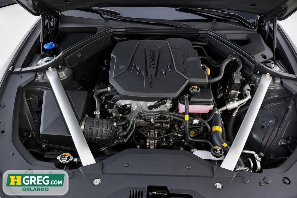 Used 2025 Genesis G70 2.5T RWD image 18