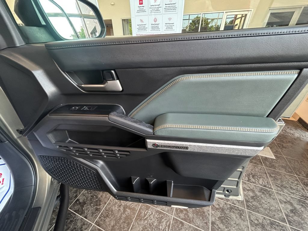 Certified 2025 Toyota Tacoma 4x4 Double Cab Hybrid image 17