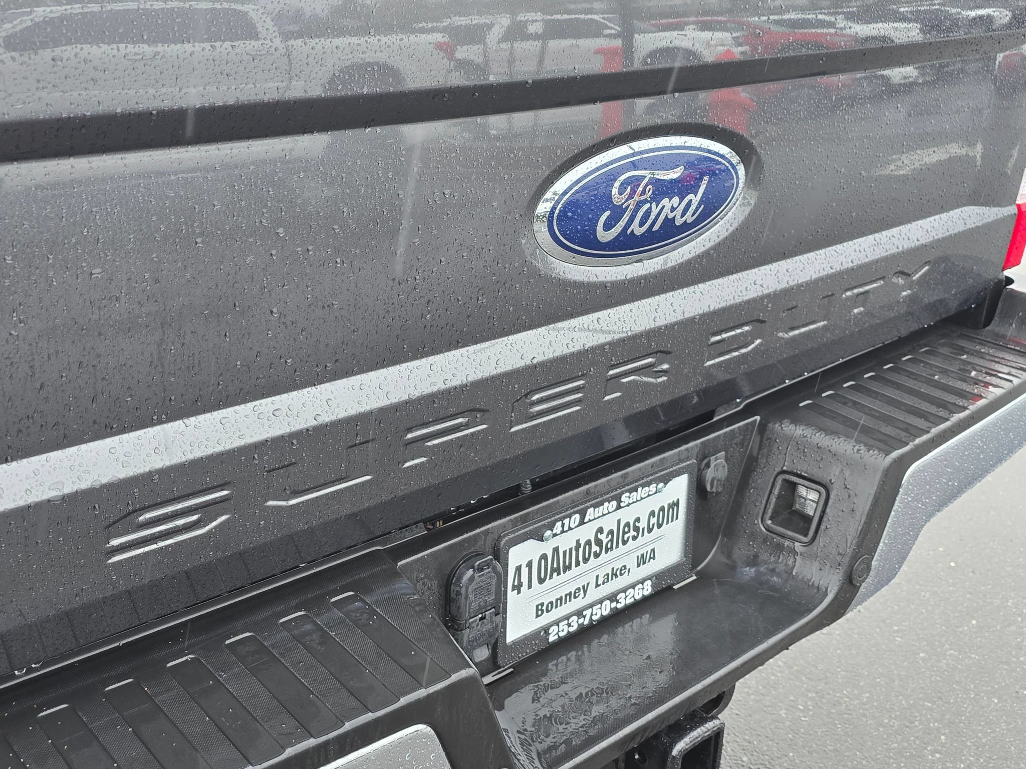 Used 2017 Ford F250 Lariat w/ Lariat Value Package AWD/4WD image 9