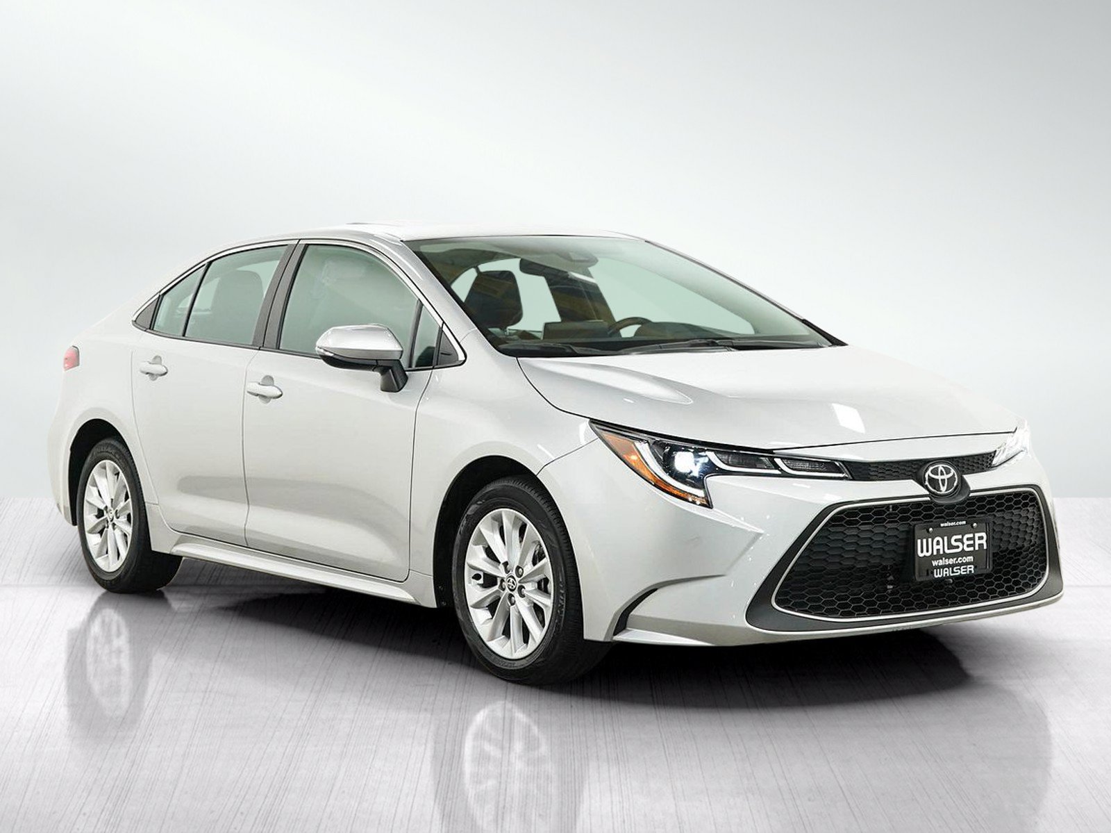 Used 2022 Toyota Corolla XLE FWD image 7