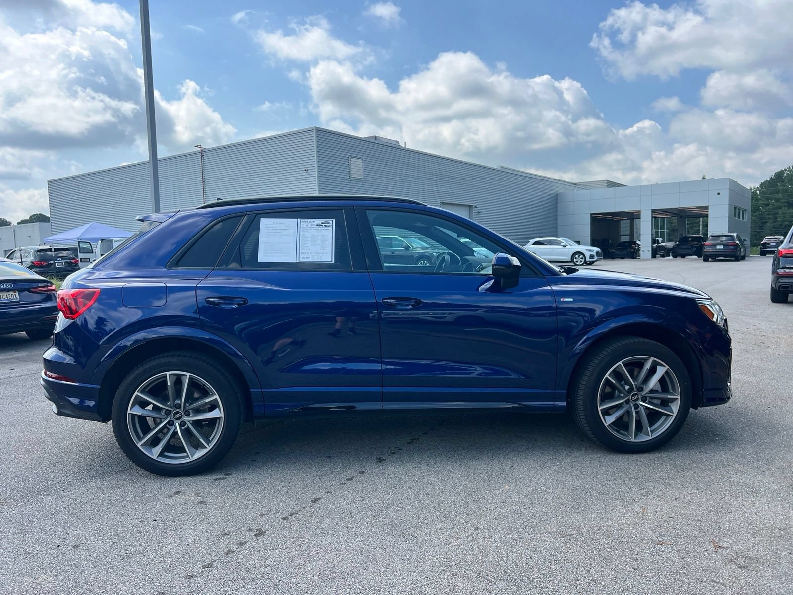 Used 2025 Audi Q3 2.0T Premium w/ Convenience Package AWD/4WD image 5