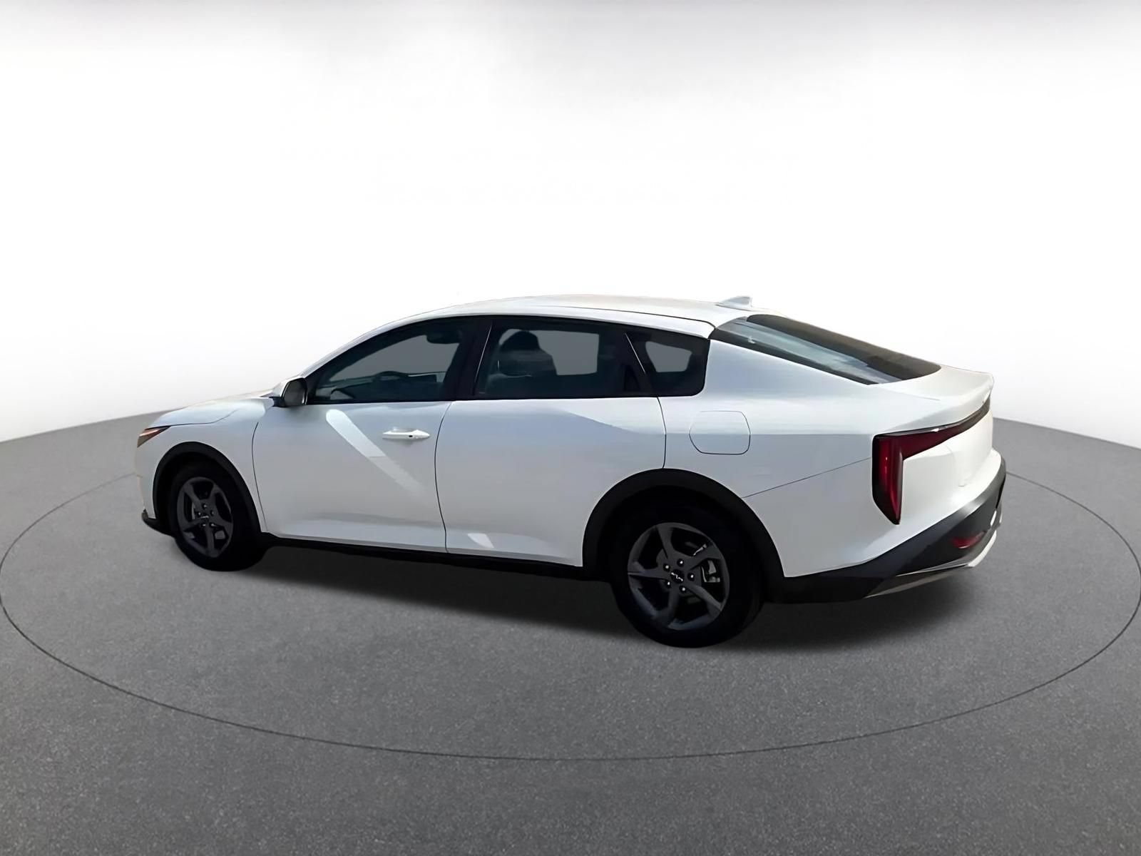 Used 2025 Kia K4 FWD image 10
