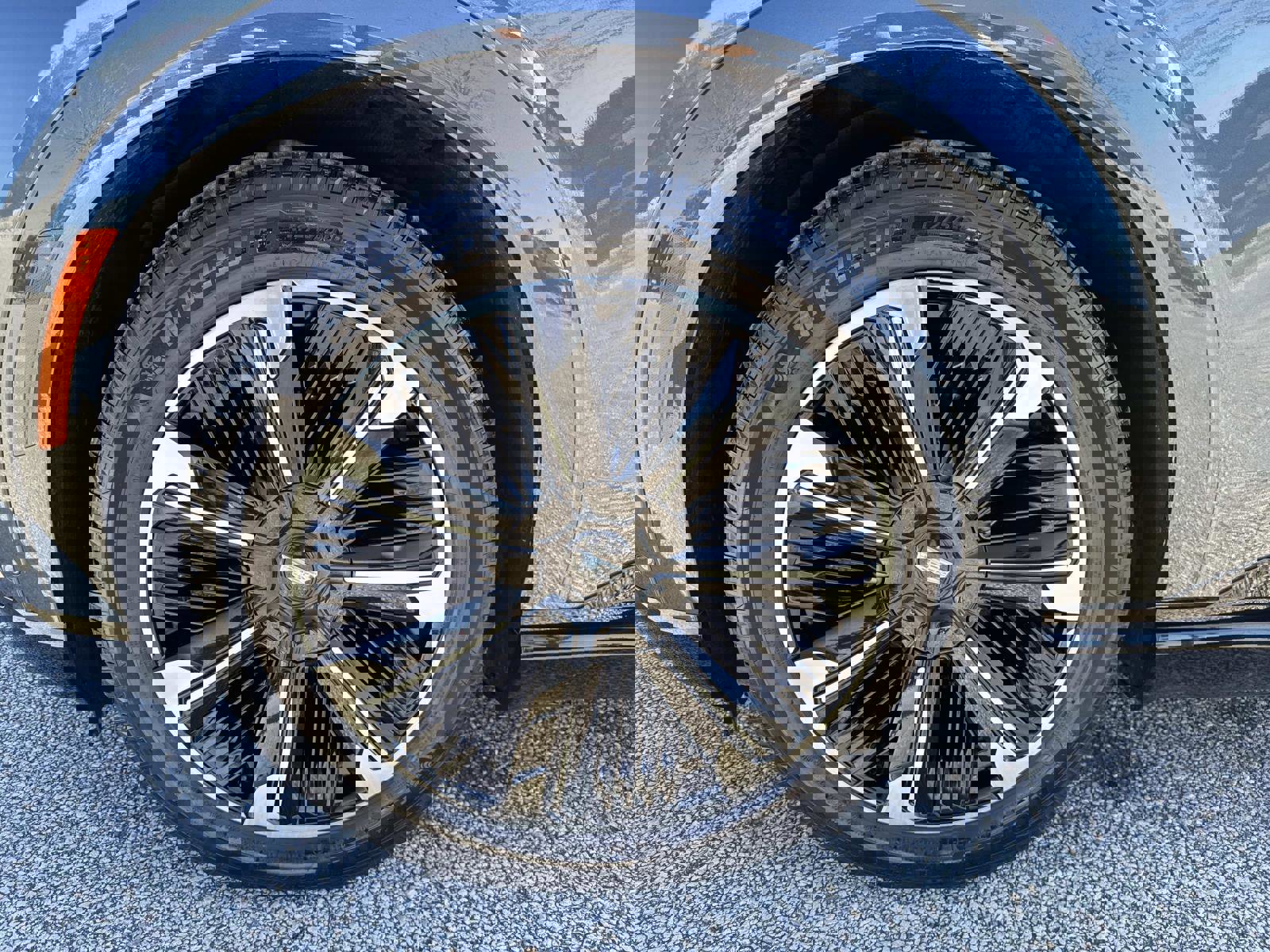 Used 2025 Cadillac Escalade IQ Sport 2 image 10