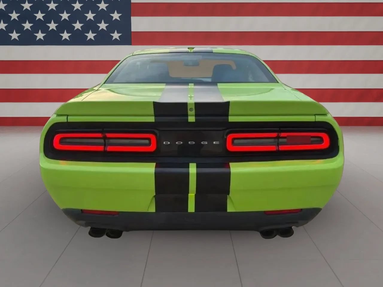 Used 2015 Dodge Challenger R/T Plus RWD image 7