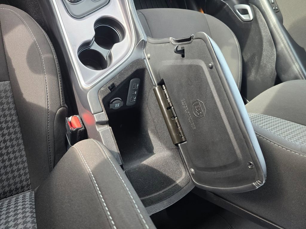 Used 2021 Dodge Challenger R/T RWD image 25