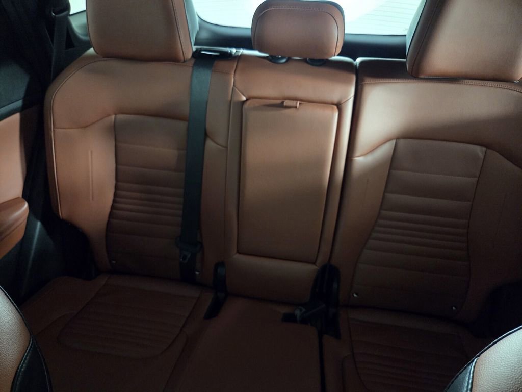 Used 2024 Kia Sportage SX image 25