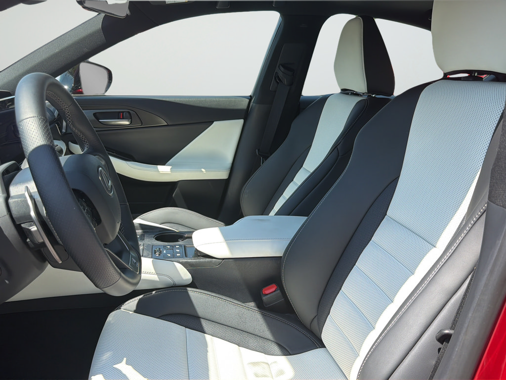 Used 2026 Lexus IS 350 F Sport w/ Technology Package RWD image 21