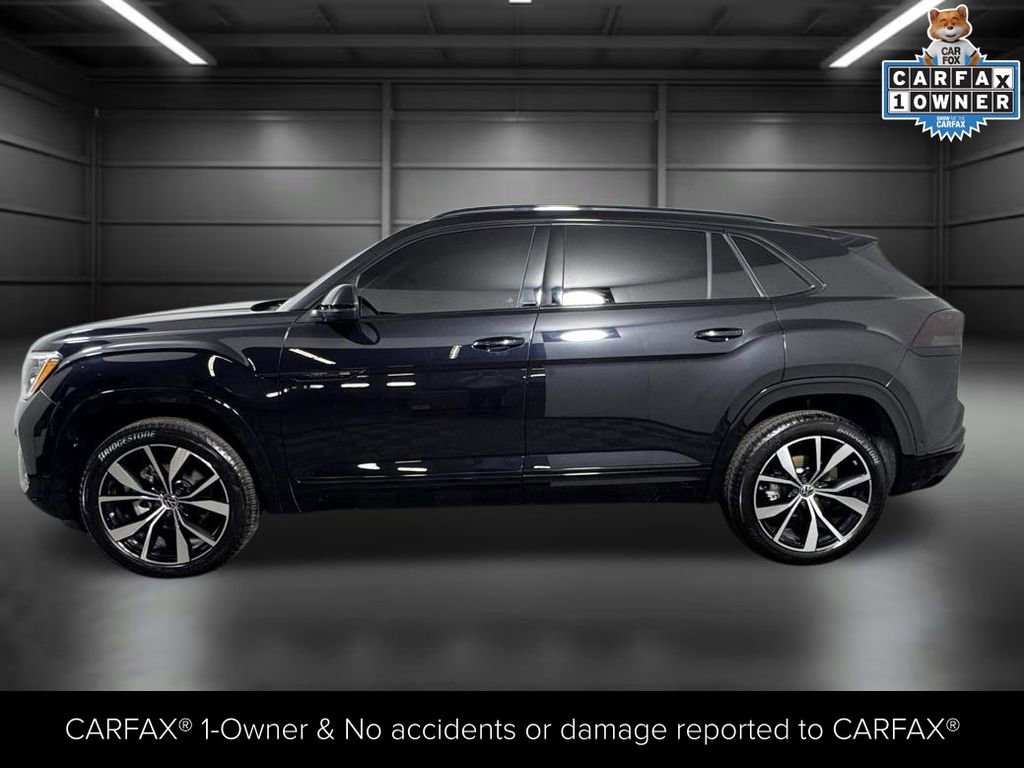 Used 2025 Volkswagen Atlas Cross Sport SEL Premium R-Line image 3