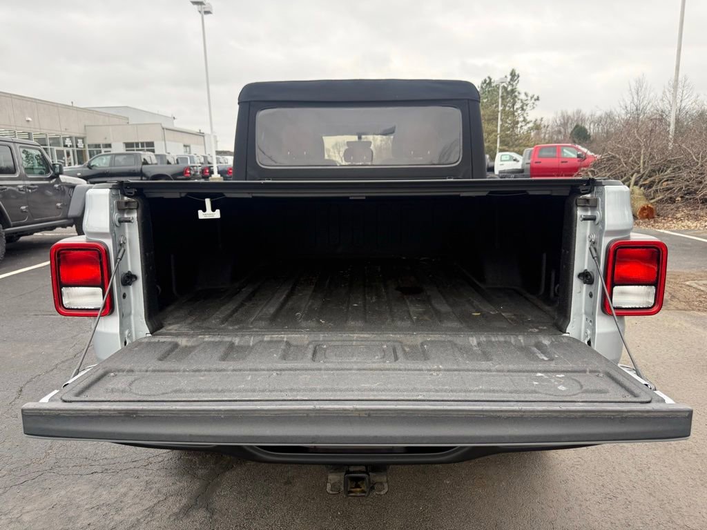 Used 2023 Jeep Gladiator Rubicon w/ Cold Weather Group image 46