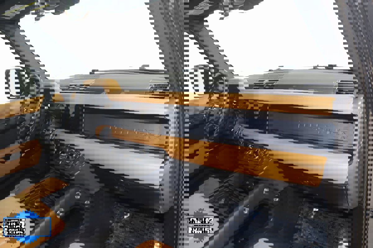 Used 2024 Land Rover Defender 110 X-Dynamic SE image 42