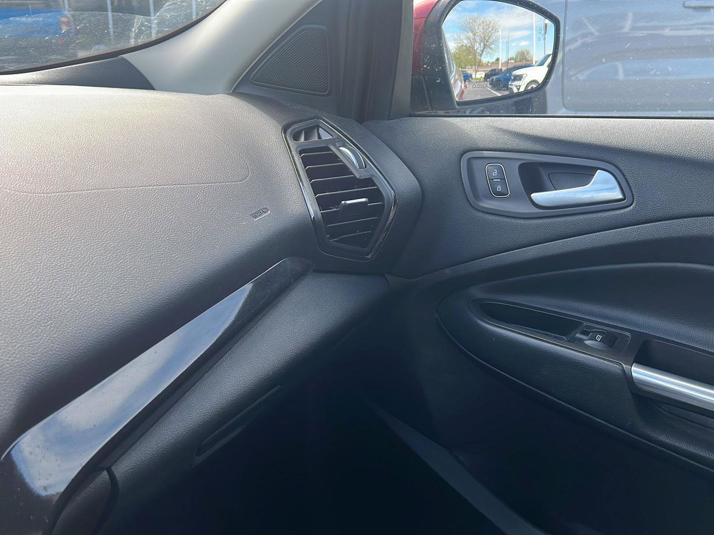 Used 2017 Ford Escape Titanium w/ Equipment Group 301A FWD image 21