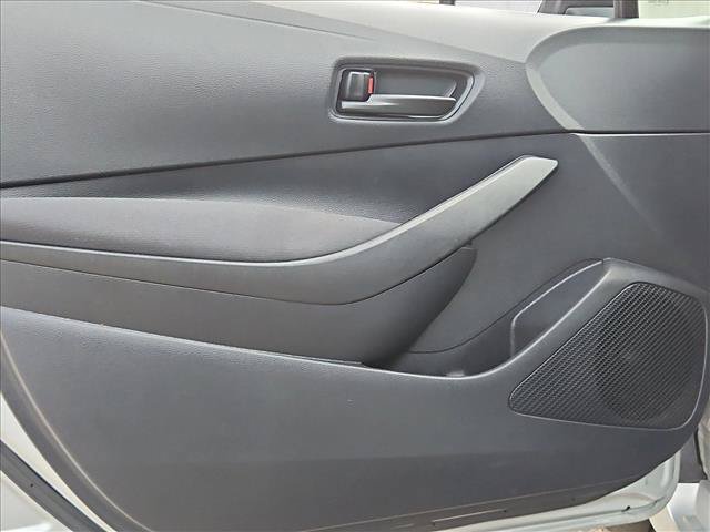 Used 2025 Toyota Corolla LE FWD image 10