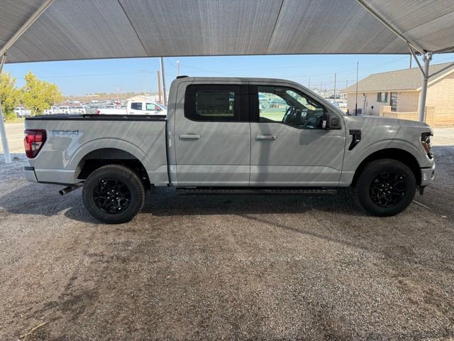 New 2026 Ford F150 XLT w/ Equipment Group 302A MID image 9