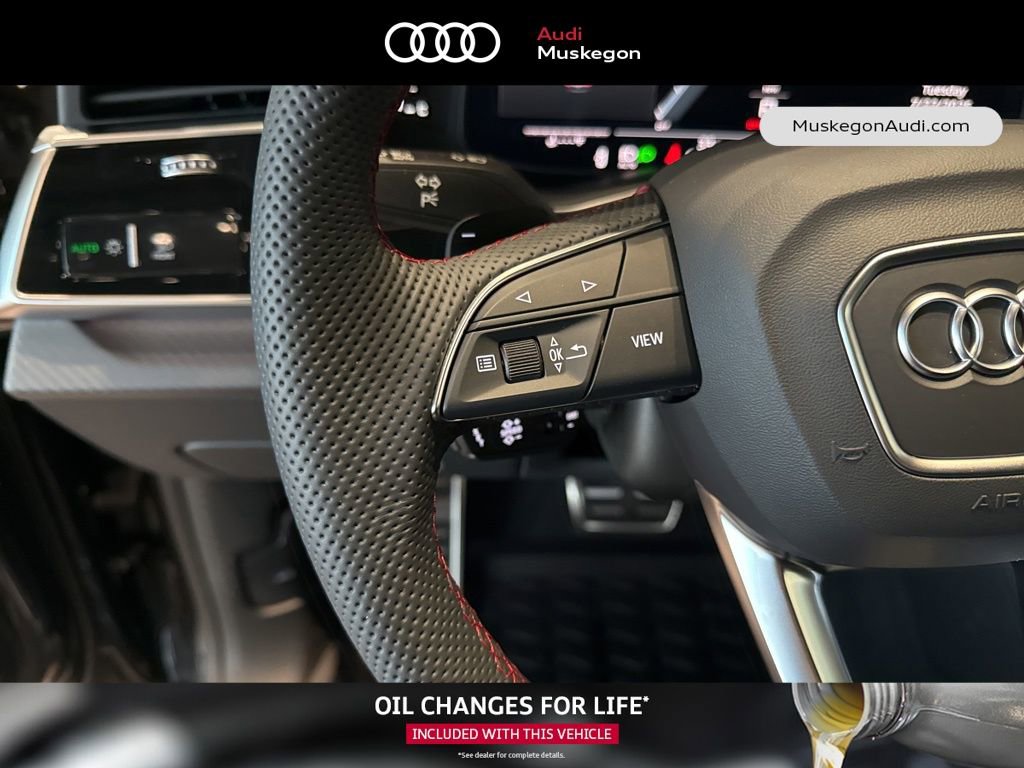 New 2025 Audi SQ8 Prestige image 16