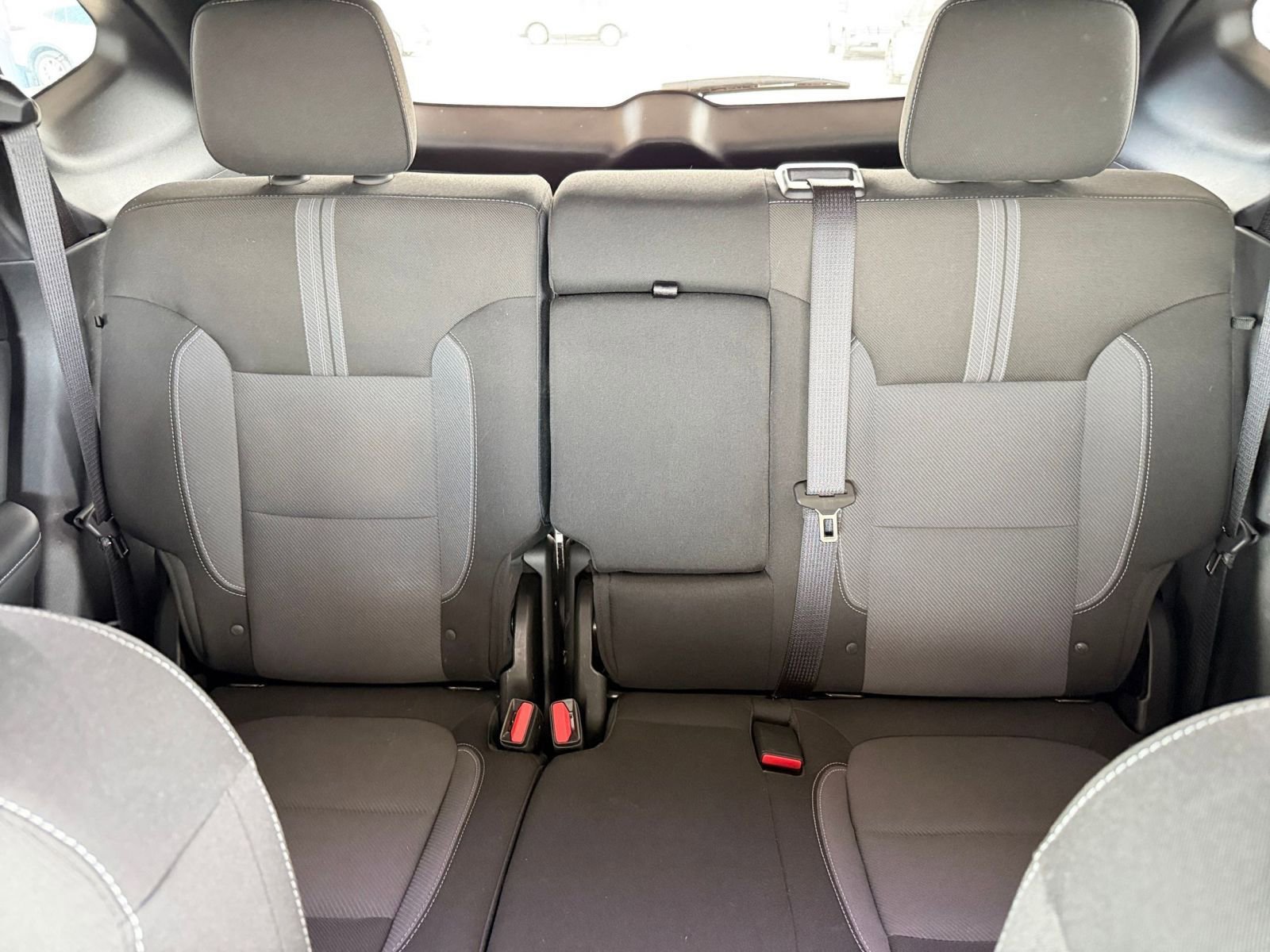 Used 2025 Chevrolet Blazer LT image 39