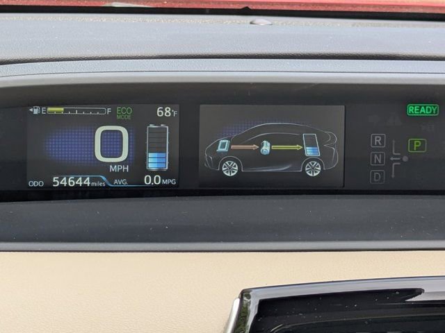 Used 2022 Toyota Prius LE image 24