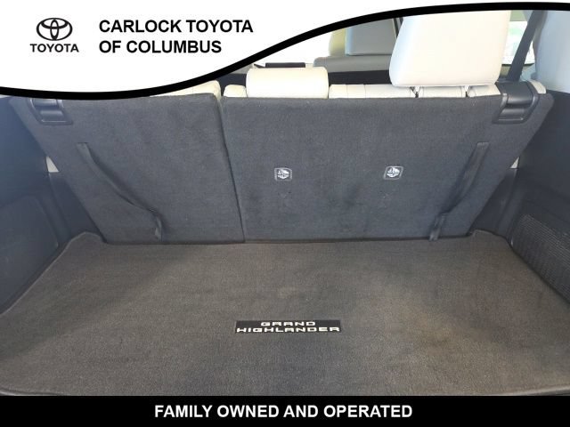 Used 2024 Toyota Grand Highlander AWD image 16