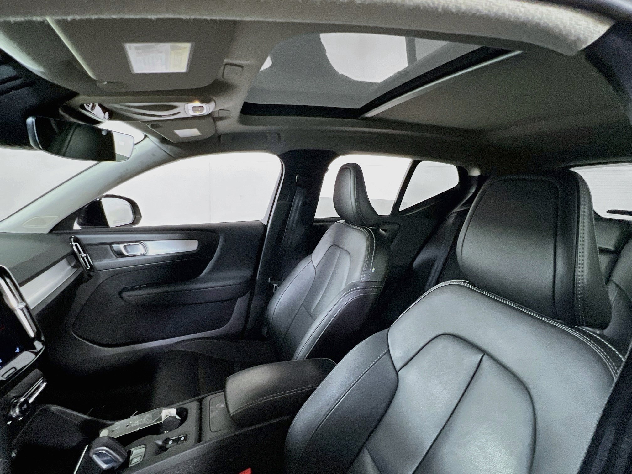 Used 2020 Volvo XC40 T5 Momentum AWD/4WD image 21