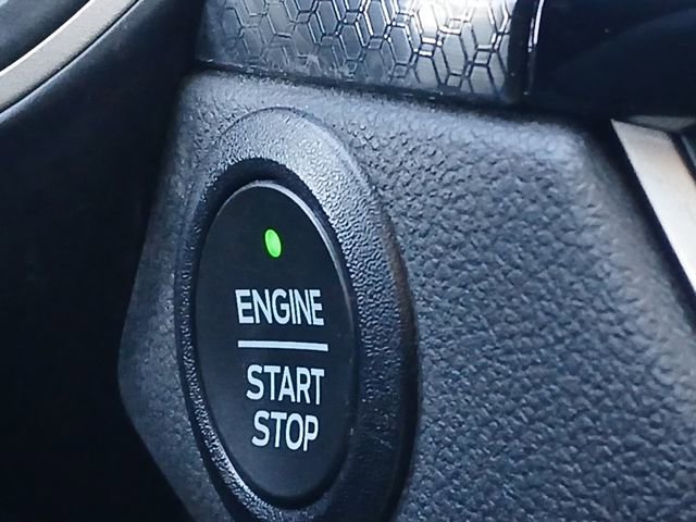 Used 2022 Ford Escape SEL w/ SEL Stealth AWD Package image 17