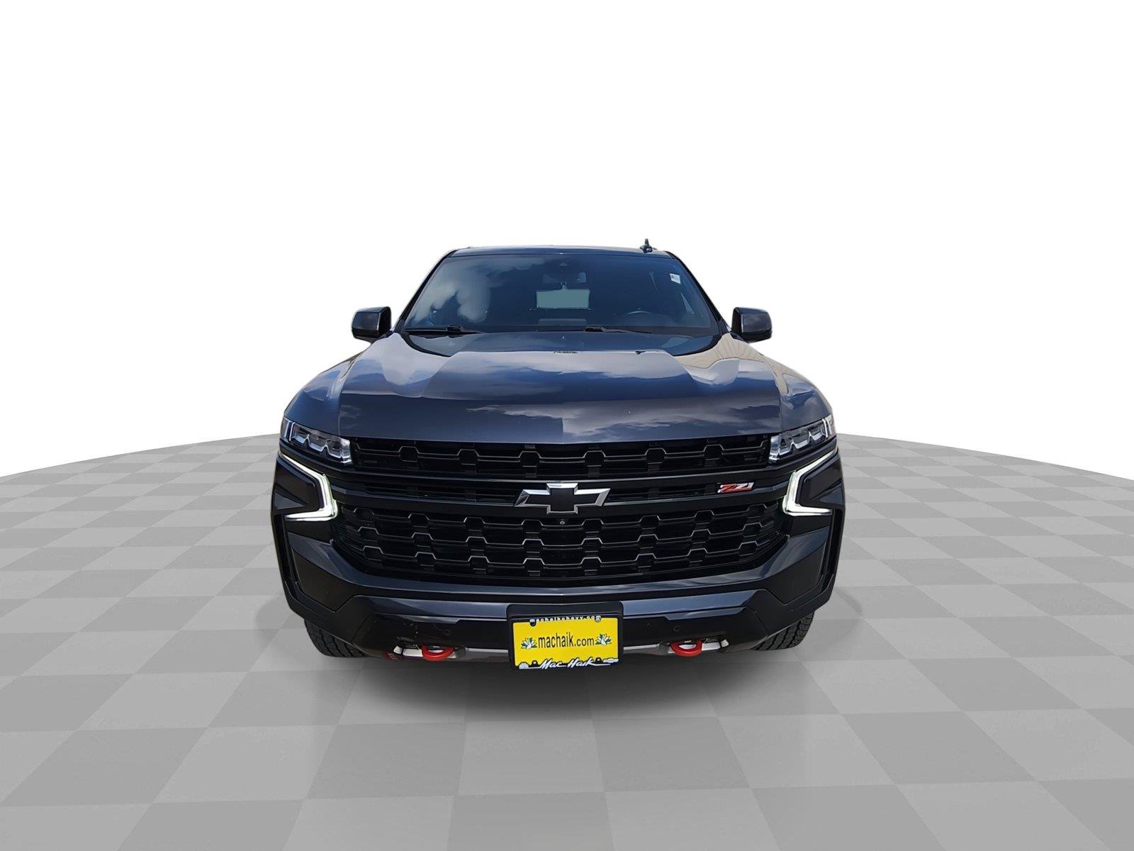 Used 2023 Chevrolet Suburban Z71 w/ Luxury Package AWD/4WD image 3