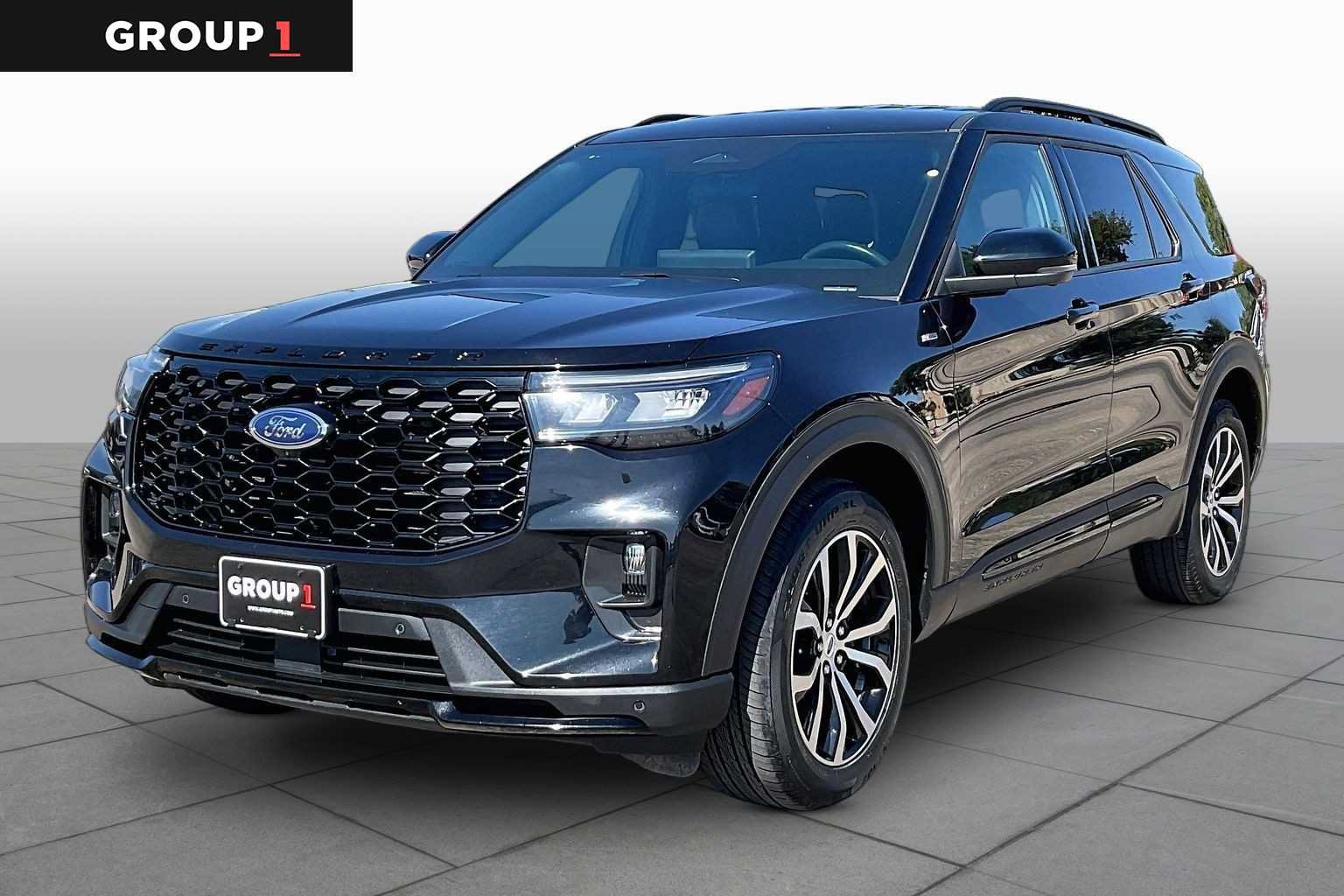 Used 2025 Ford Explorer ST-Line