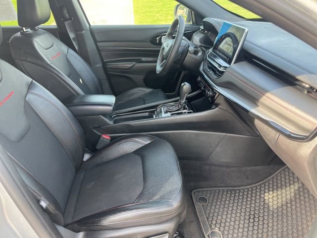 Used 2024 Jeep Compass Trailhawk image 12