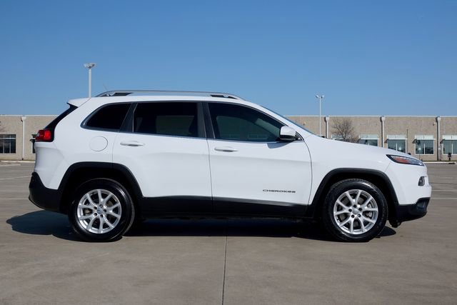 Used 2015 Jeep Cherokee Latitude image 3