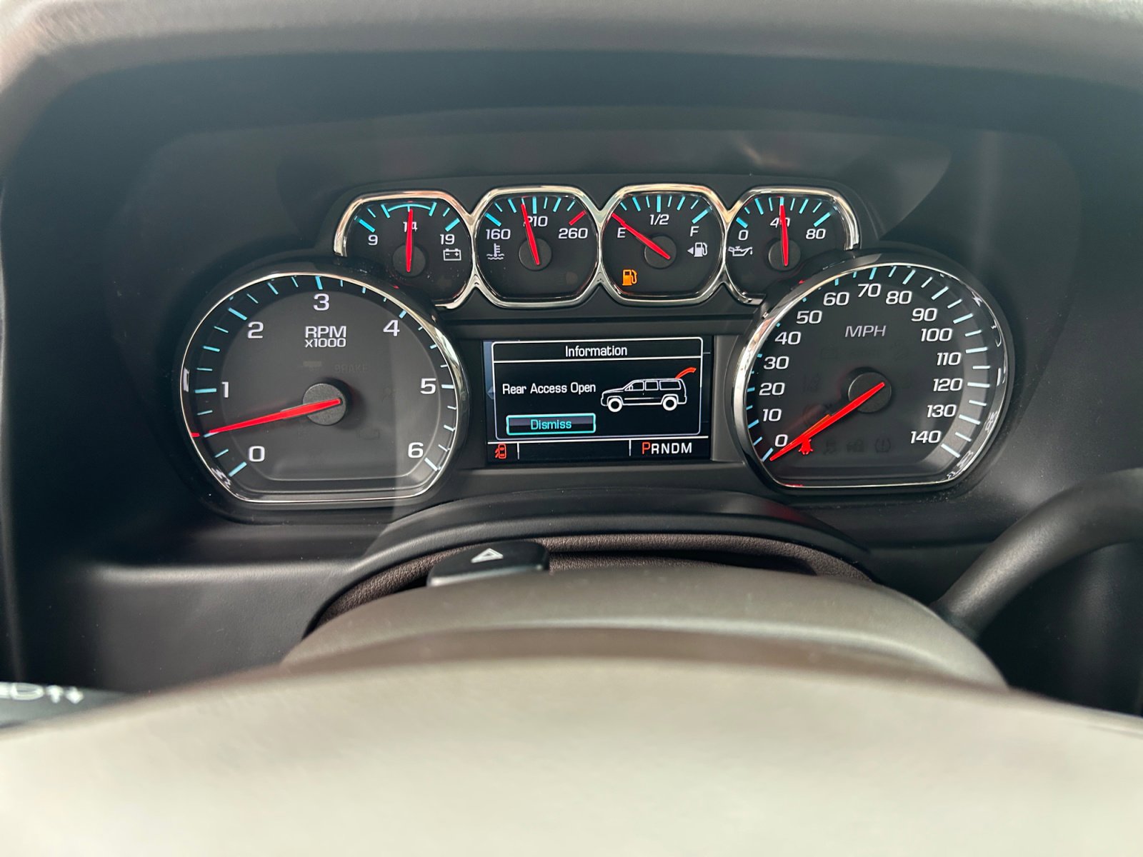 Used 2015 Chevrolet Tahoe LT w/ Luxury Package RWD image 9