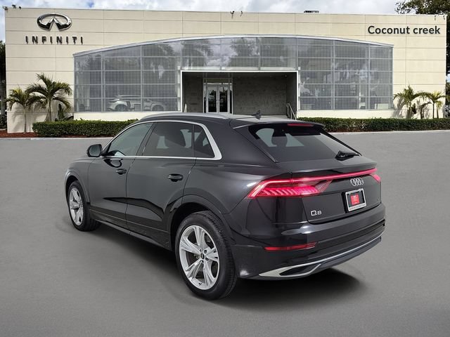 Used 2023 Audi Q8 Premium Plus AWD/4WD image 3