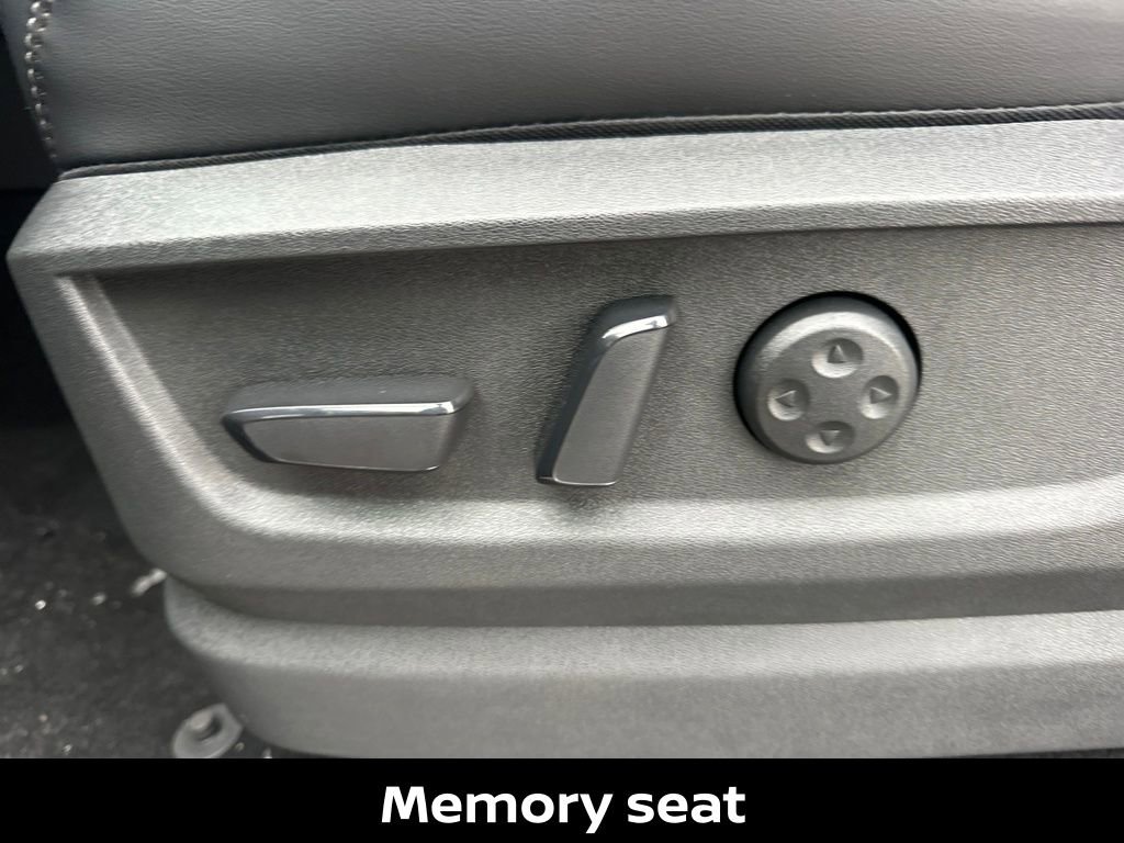 New 2026 Nissan Armada Platinum image 11