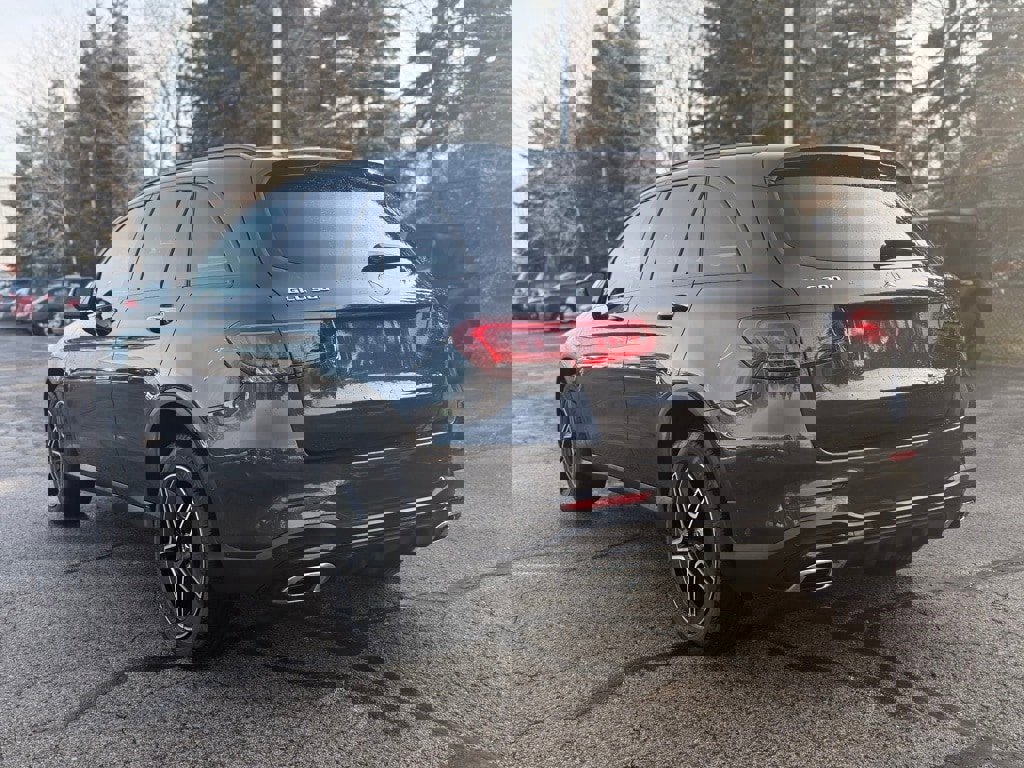 Used 2020 Mercedes-Benz GLC 300 4MATIC image 4