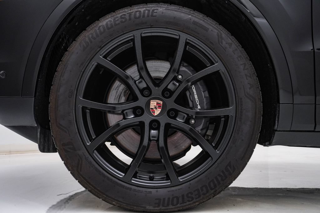 Certified 2026 Porsche Cayenne Coupe AWD/4WD image 13