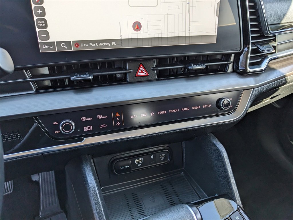 Certified 2024 Kia Sportage EX image 25