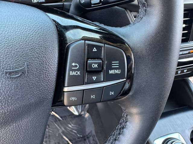 Certified 2025 Ford Escape SE FWD image 23