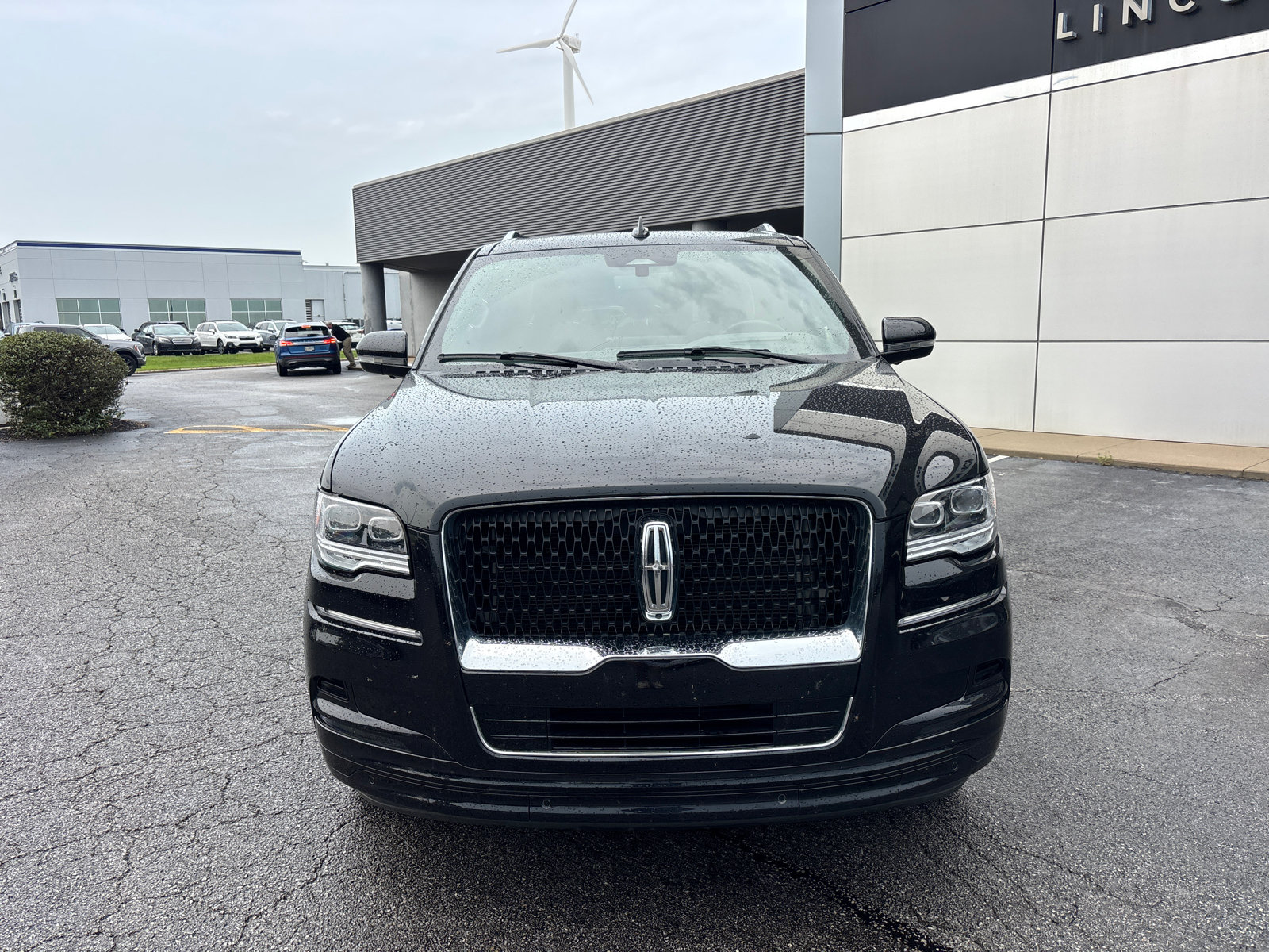 Certified 2023 Lincoln Navigator Reserve AWD/4WD image 2