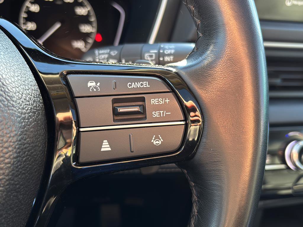 Used 2023 Honda Pilot Touring image 27