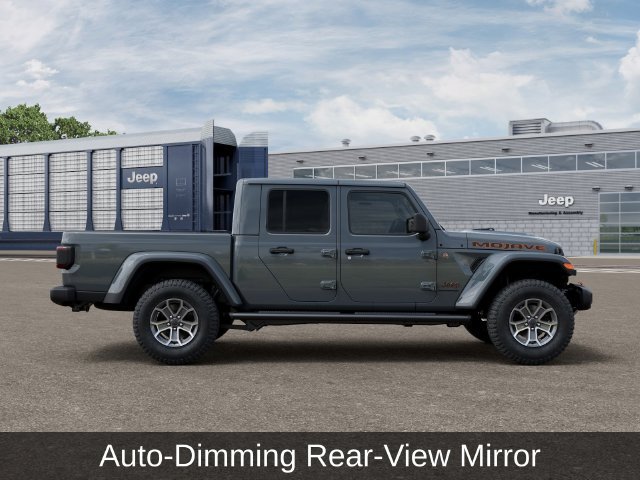 Used 2025 Jeep Gladiator Mojave w/ Convenience Group AWD/4WD image 25