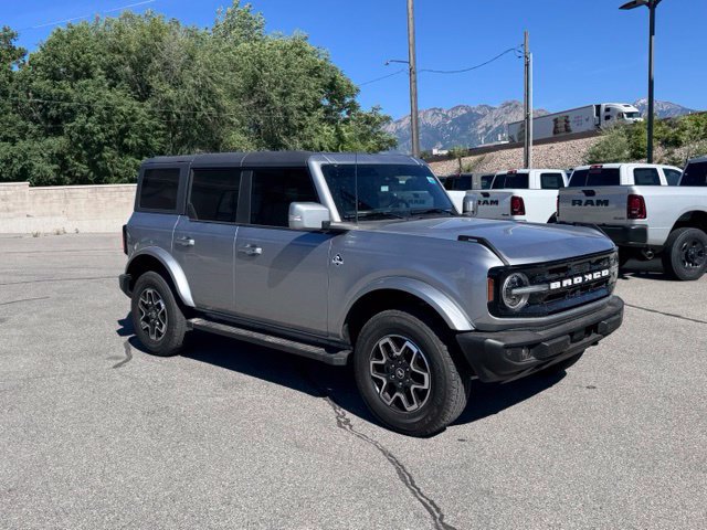 Used 2024 Ford Bronco Outer Banks AWD/4WD image 8