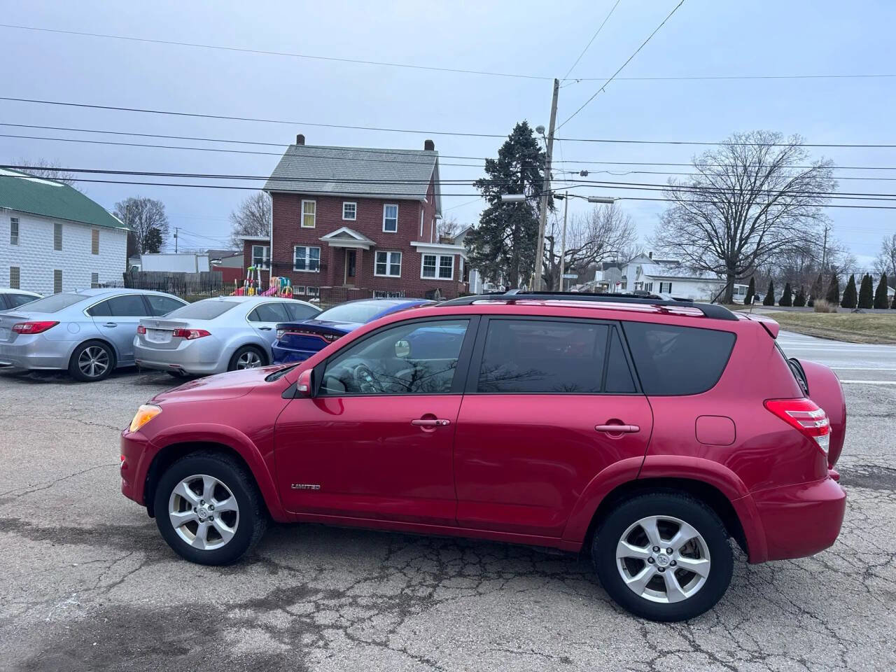 Used 2011 Toyota RAV4 Limited w/ Limited Extra Value Pkg image 5