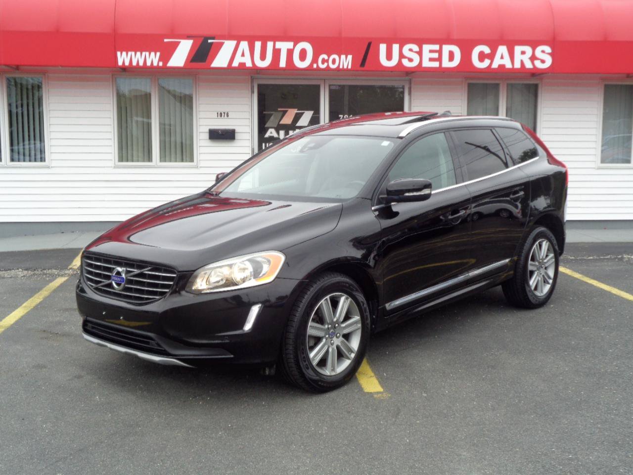 Used 2016 Volvo XC60 T6 w/ Proximity Package AWD/4WD image 13