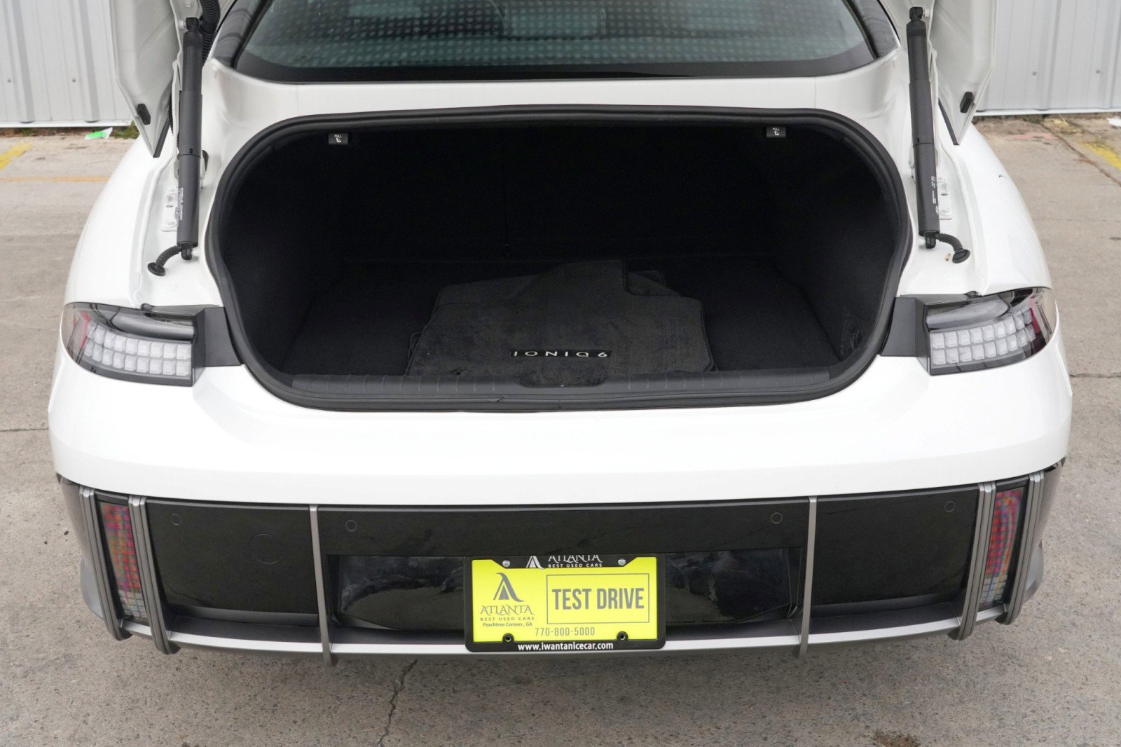 Used 2024 Hyundai Ioniq 6 SEL image 9