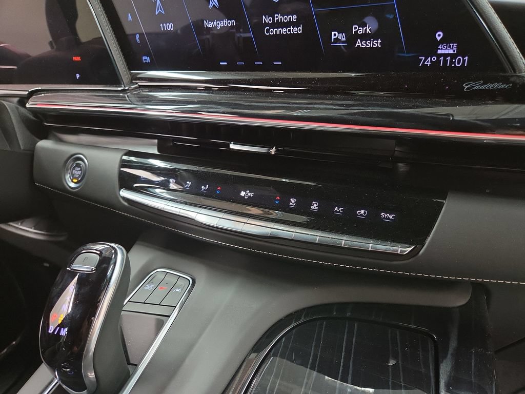 Used 2024 Cadillac Escalade V w/ LPO, ONYX Package AWD/4WD image 18